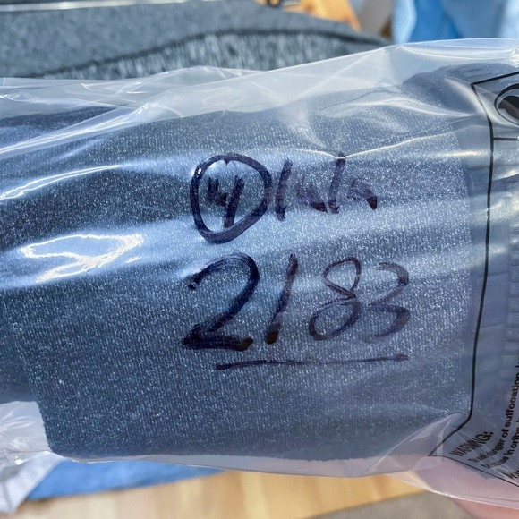 lululemon gray crop frill ruffle legging size 4 - Picture 11 of 11